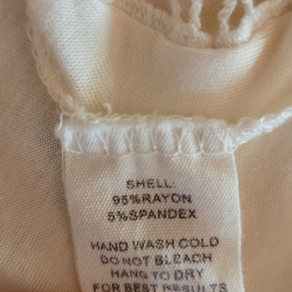 Hem & Thread rayon blouse Size L - Picture 7 of 7
